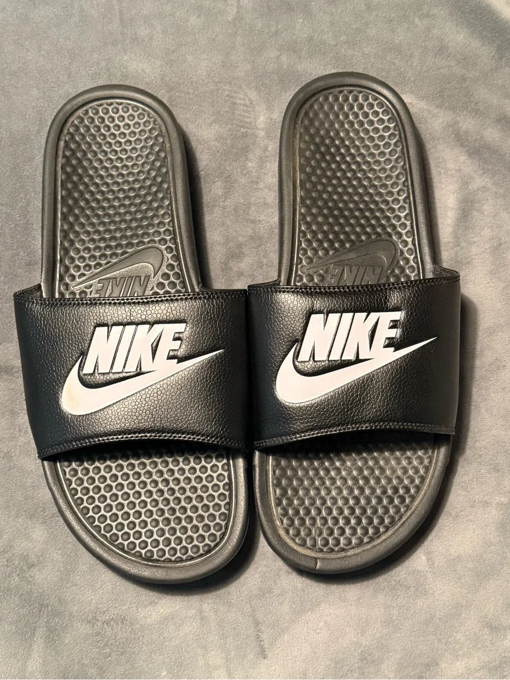 Nike slide into